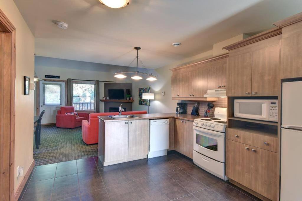 Tremblant Chalet Walking Distance From Activities مونت تريمبلانت المظهر الخارجي الصورة