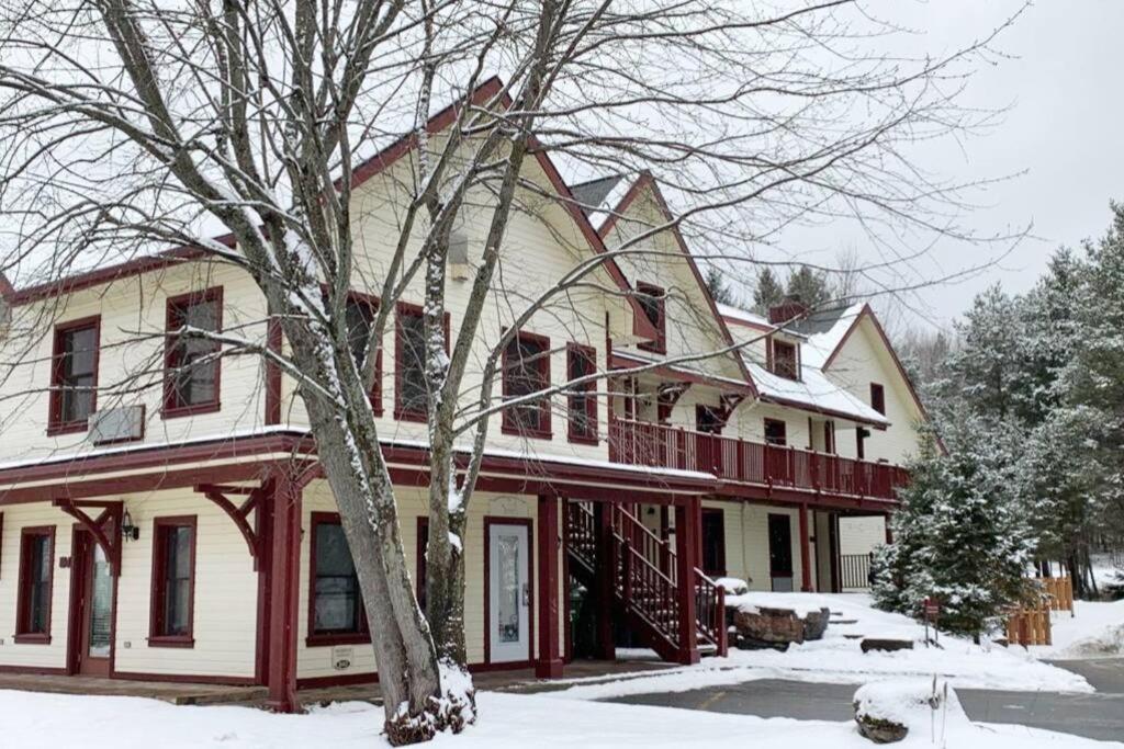Tremblant Chalet Walking Distance From Activities مونت تريمبلانت المظهر الخارجي الصورة